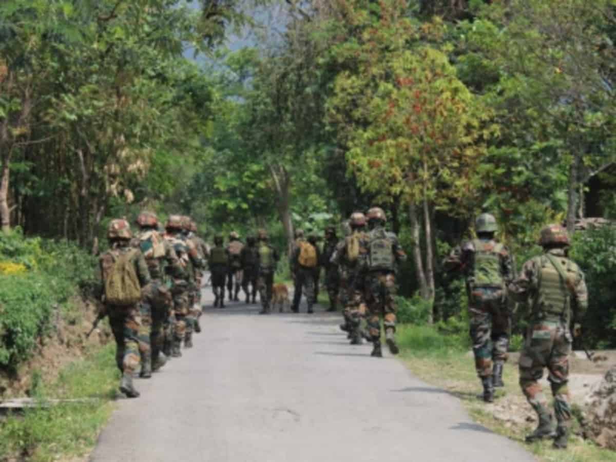 Curfew relaxed in twin Imphal districts till noon on Monday