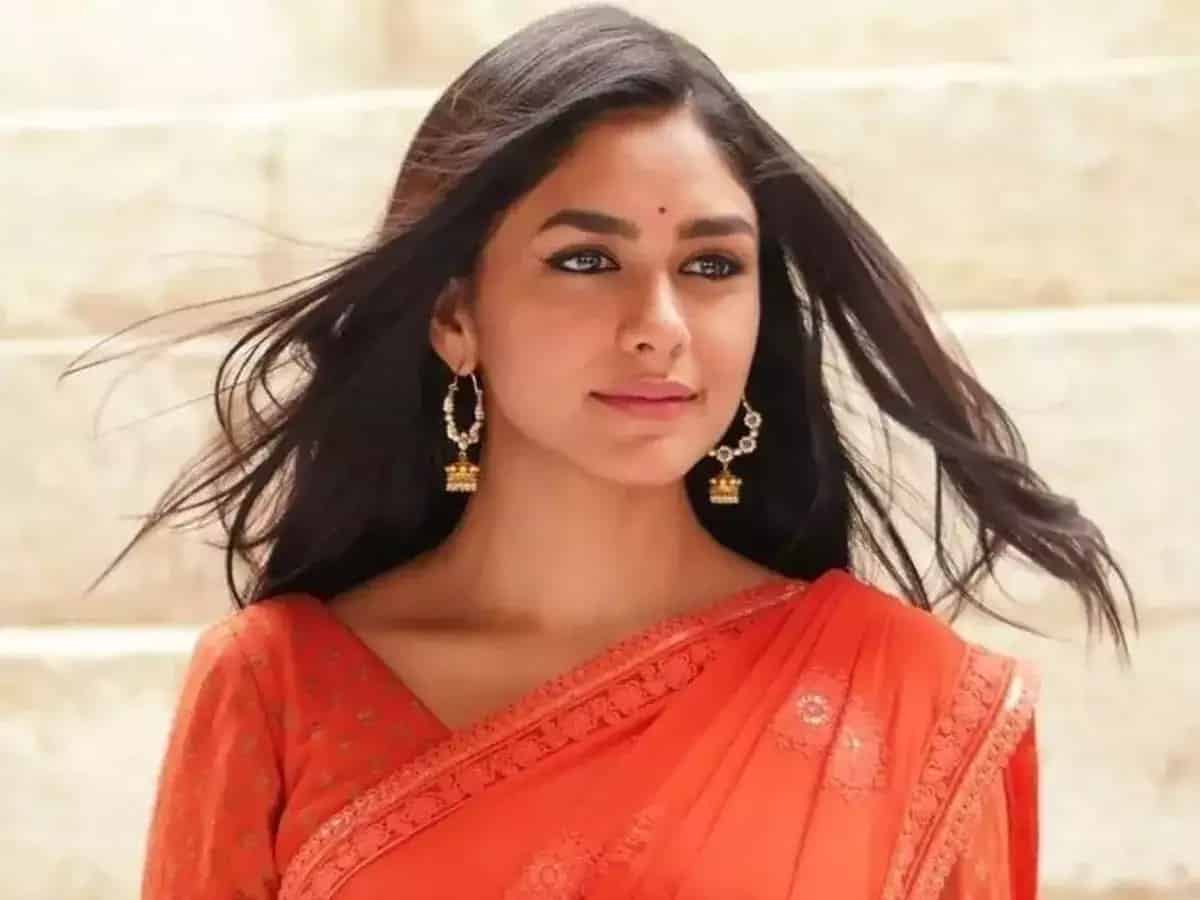 Mrunal Thakur hikes salary in Tollywood, check here