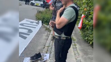 Extremists desecrate Quran again in front of Pakistan embassy in Denmark