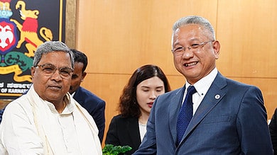 Siddaramaiah holds talks with Foxconn CEO