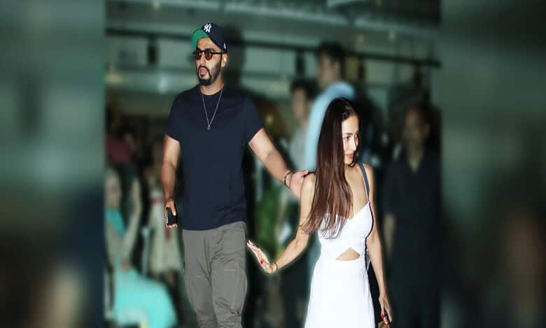 Malaika Arora drops 2 hints about breakup with Arjun Kapoor!