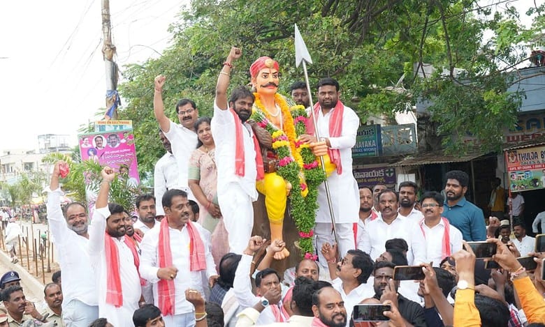 Telangana pays tributes to freedom fighter Papanna Goud