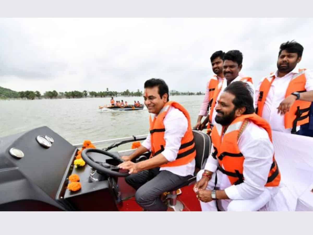 Watch: KTR steering boat in Rajanna Sircilla's Manair reservoir