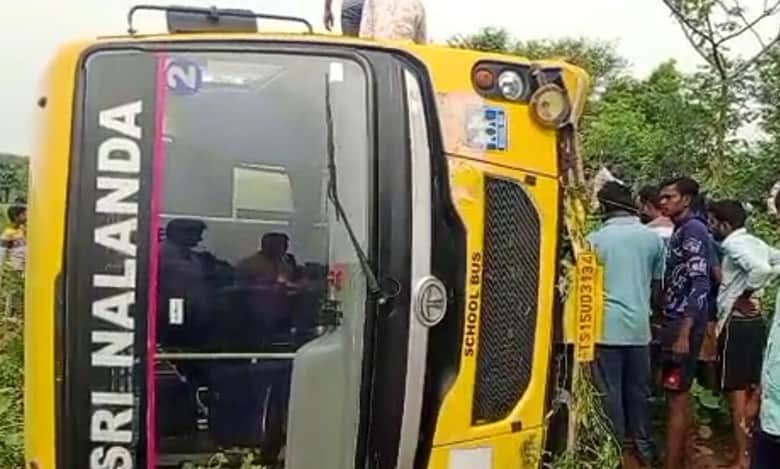 Telangana: School bus with 30 students overturns in Mahabubabad