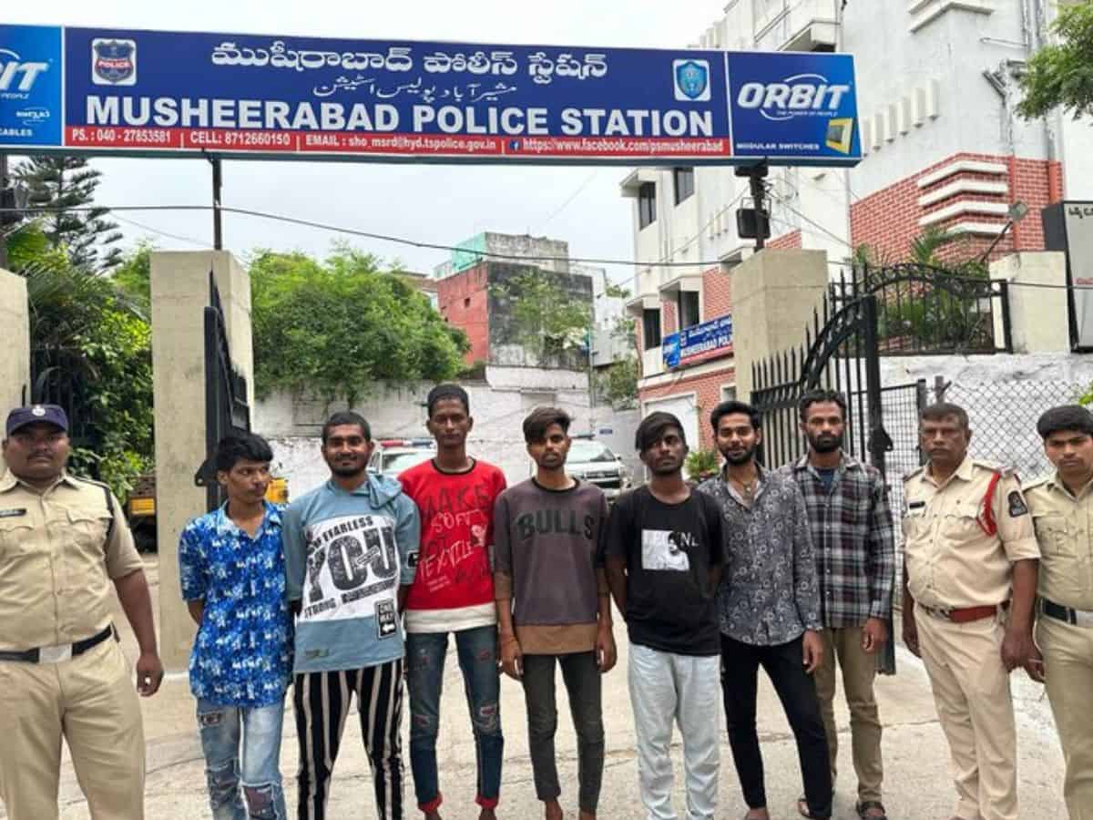 Hyderabad: 7 held, Rs 1.6L worth ganja seized in Musheerabad