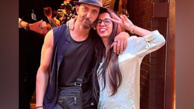 Hrithik Roshan, Saba Azad step out for a movie date in Mumbai