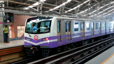Automatic platform screen doors in Kolkata metro stations to prevent suicide attempts