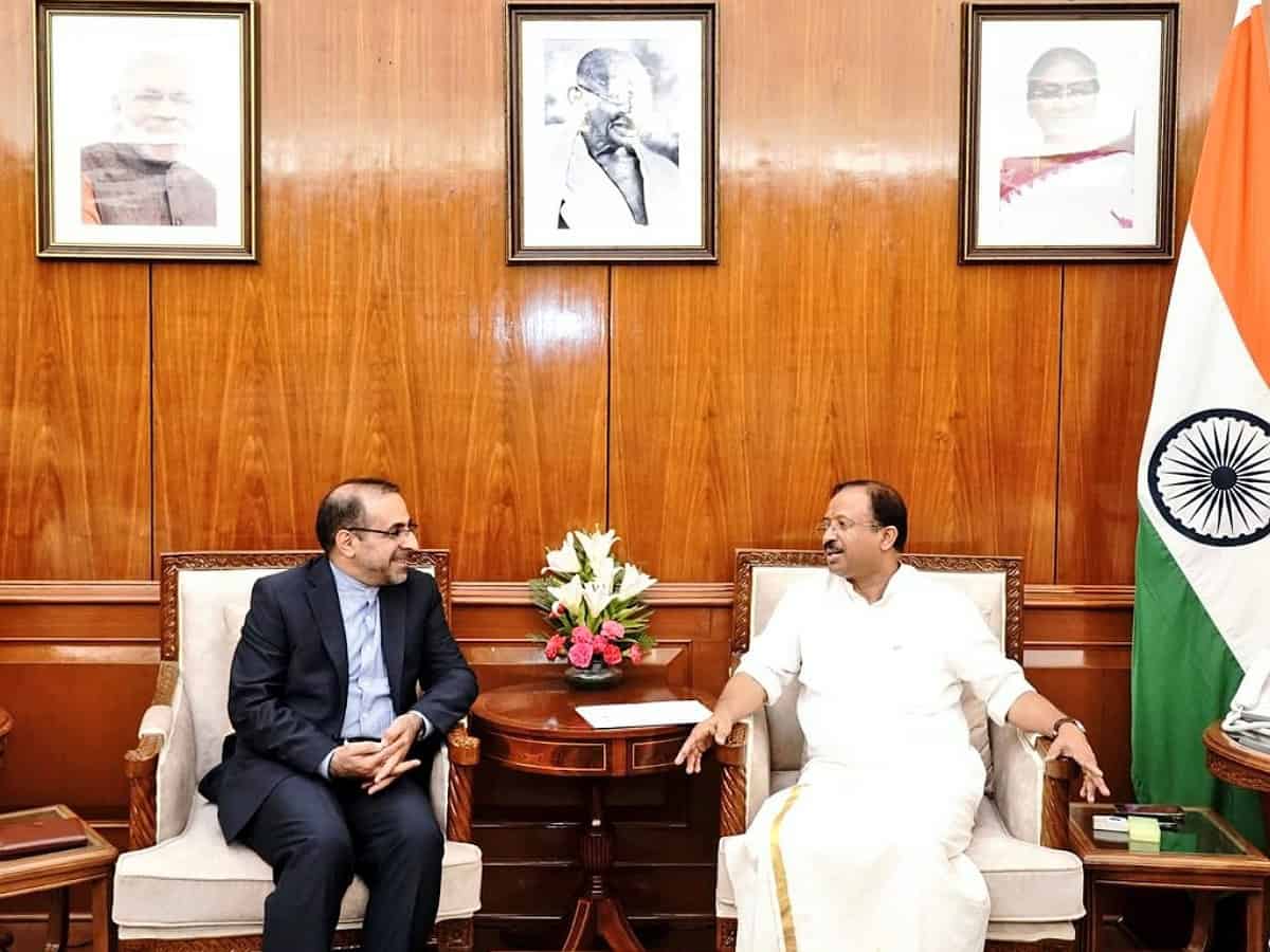 MoS Muraleedharan thanks Iranian envoy Iraj Ilahi for early release of 8 Indian fishermen