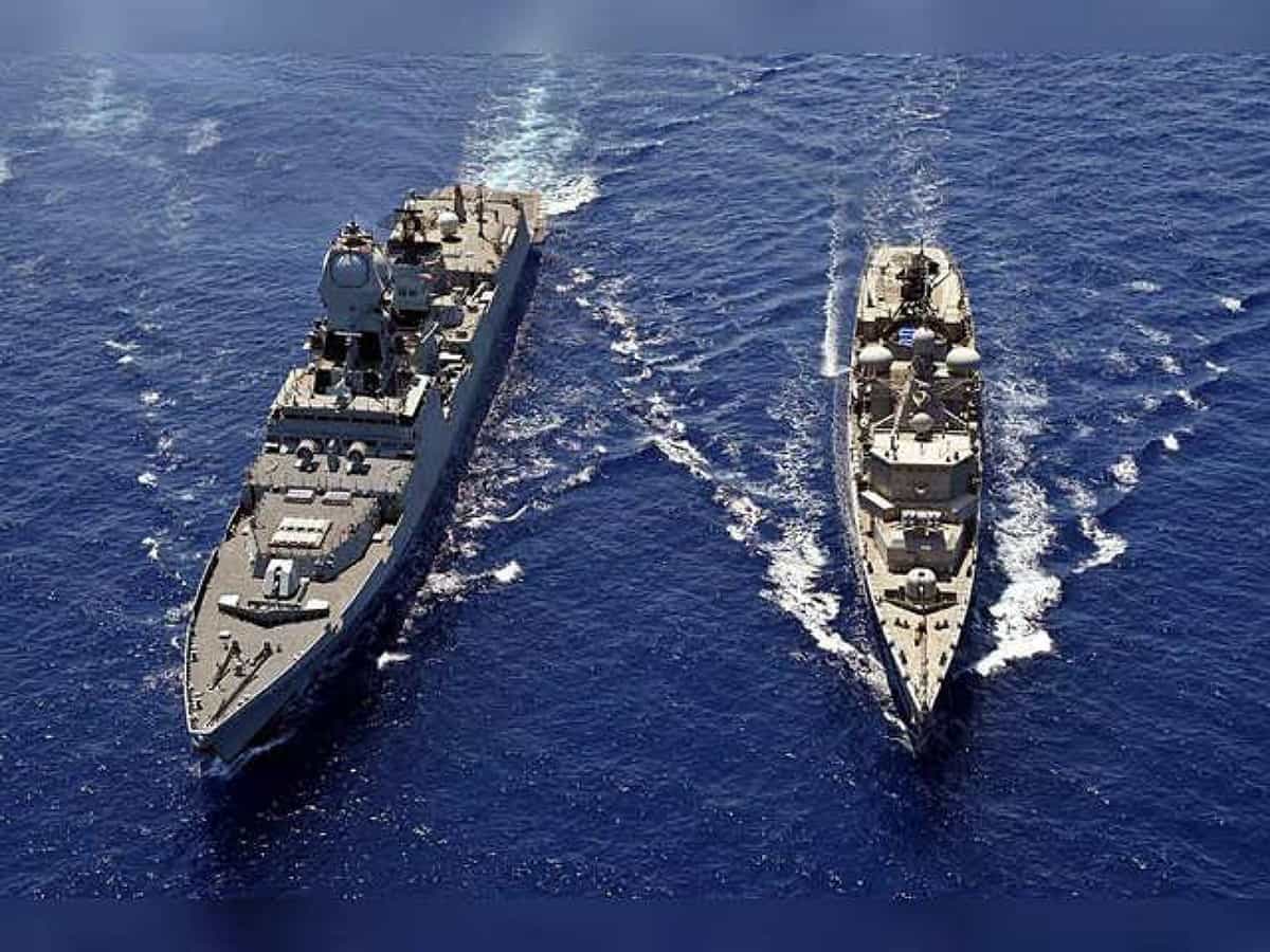Navies of India, UAE carry out military exercise