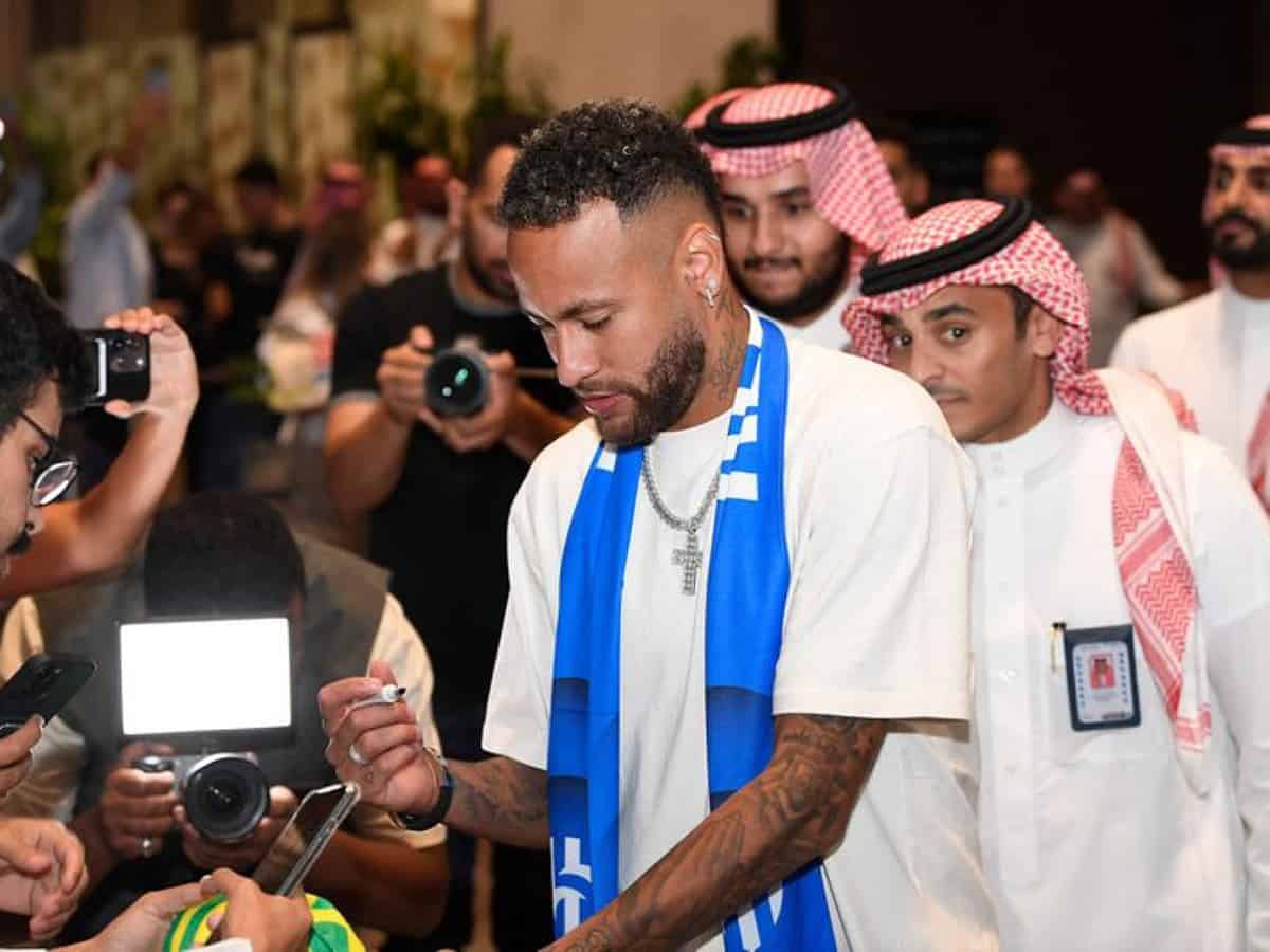 Neymar arrives in Saudi Arabia ahead of Al Hilal unveiling