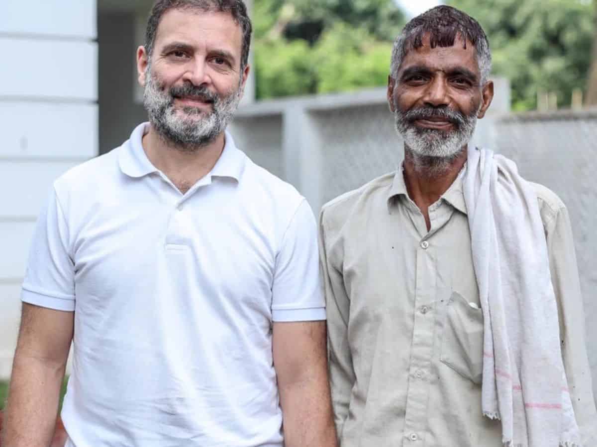 Rahul Gandhi with vegetable seller