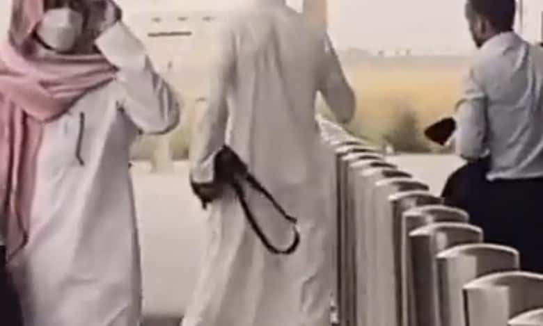 Watch: Saudi fans delighted as Ronaldo spotted wearing thobe
