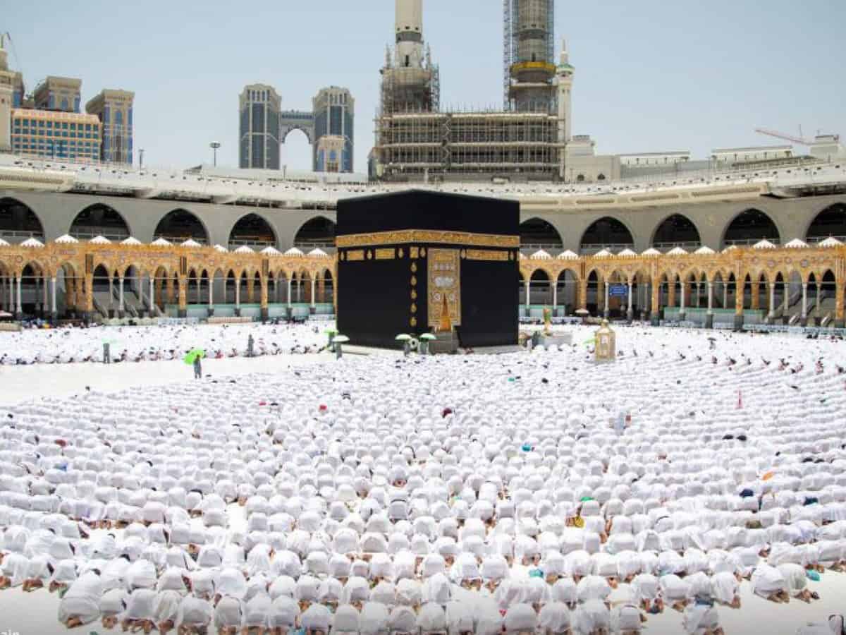 Saudi Arabia warns int'l Umrah seekers of unlicensed agents
