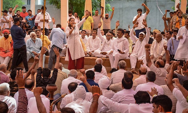 Haryana: Mahapanchayat gives 7-day ultimatum to cops to release Imam murder accused