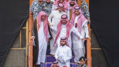 Deputy governor of Makkah leads washing ceremony of Holy Kaaba