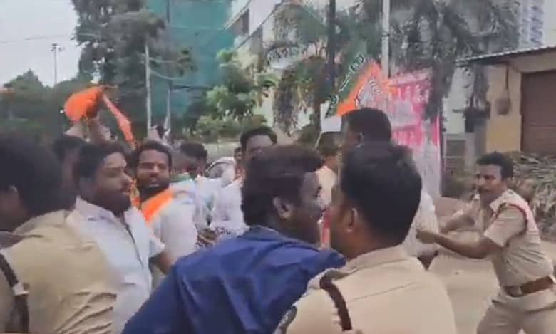 Cops foil BJP workers’ bid to lay siege to home minister’s residence