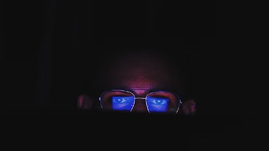 Blue-light glasses not helpful for eye health, sleep quality: Study
