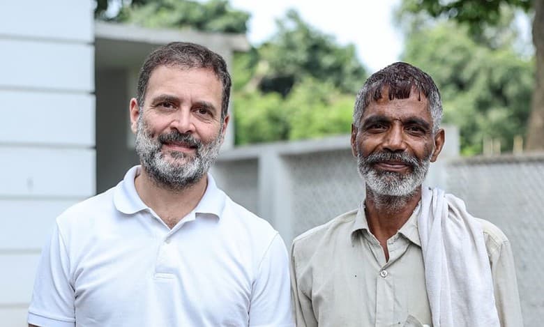 Video: Rahul serves lunch to vegetable vendor, listens to his hardships
