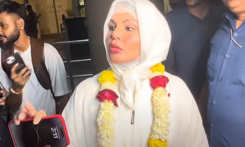 'Rakhi nahi Fatima bulao': Rakhi Sawant to media after Umrah