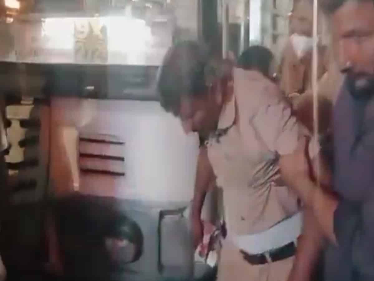 Hyderabad: Ganja addicts thrash TSRTC bus driver at Suraram