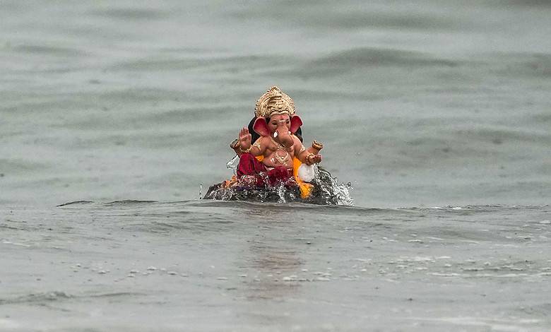 Prevent PoP Ganesh idol immersion: Telangana HC to govt