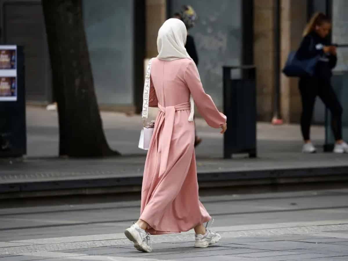 France imposes abaya ban in schools