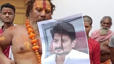 Acharya of Ayodhya conducted a symbolic ‘beheading’ of Udhayanidhi Stalin