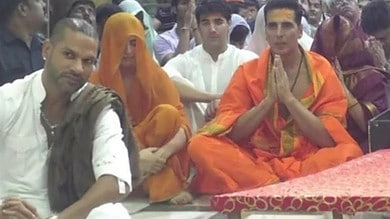 Akshay Kumar visits Mahakaleshwar temple on his birthday