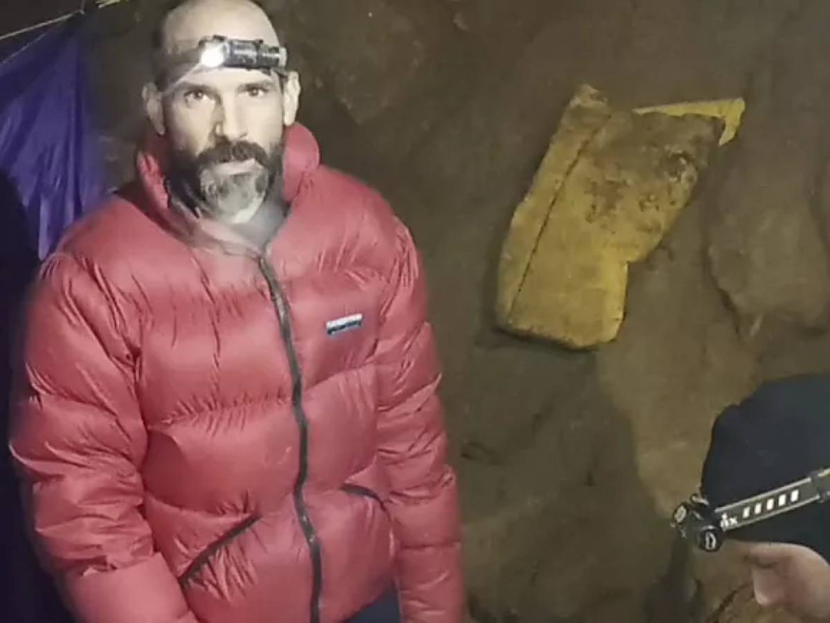 American cave explorer trapped 3,400ft in Turkey shares emotional video