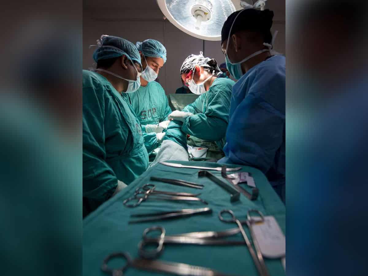 Indian-origin man tries to sue Australian hospital after watching wife's C-section