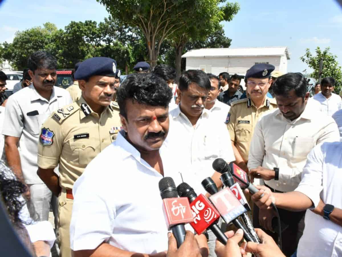 Hyderabad: Arrangements reviewed for Ganesh immersion at People's Plaza