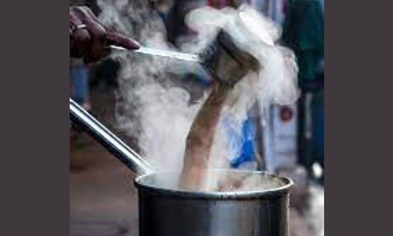 Vendor pours hot tea over teenager, communal tension in UP's Kanpur