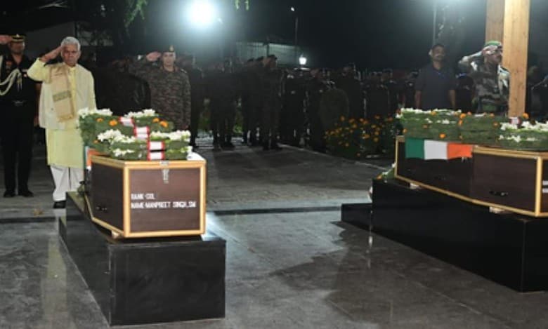 J-K LG pays tributes to Army officers killed