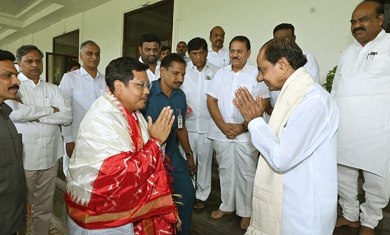 Meghalaya CM pays courtesy visit to KCR at Pragathi Bhavan