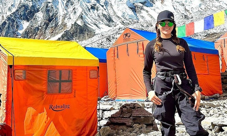 Naila Kiani becomes first Pakistani woman to scale Manaslu peak