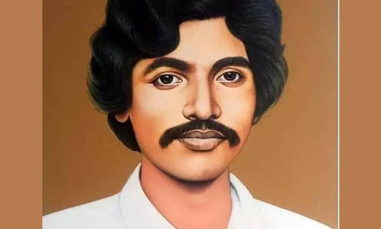Telangana govt allocates 2BHK to late poet Alishetty Prabhakar's family