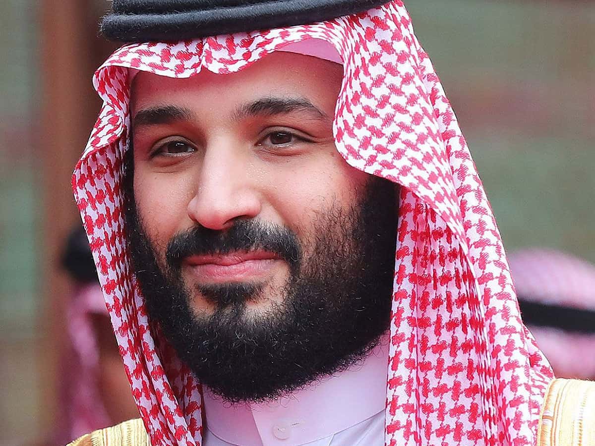 Saudi Crown Prince announces transfer of 8% Aramco shares to PIF firms