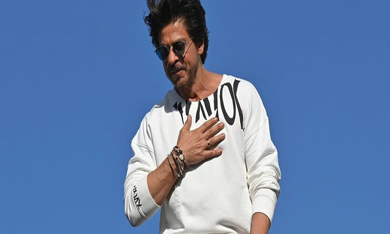 Top 10 movies of Shah Rukh Khan in Rs 100 crore club