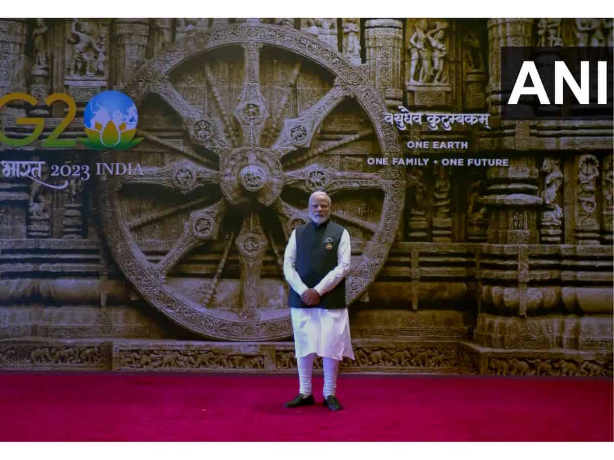 _The welcome handshake of all leaders with PM Modi will showcase the Konark Wheel from Odisha.