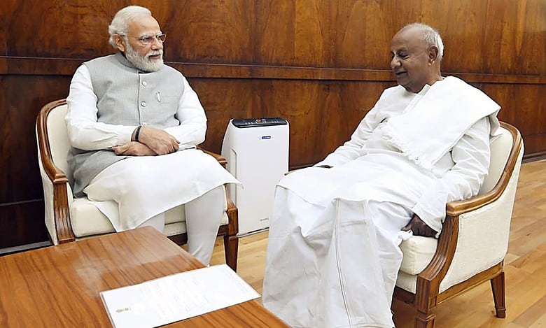 Deve Gowda’s JDS joins hands with BJP for 2024 polls, to contest 4 seats