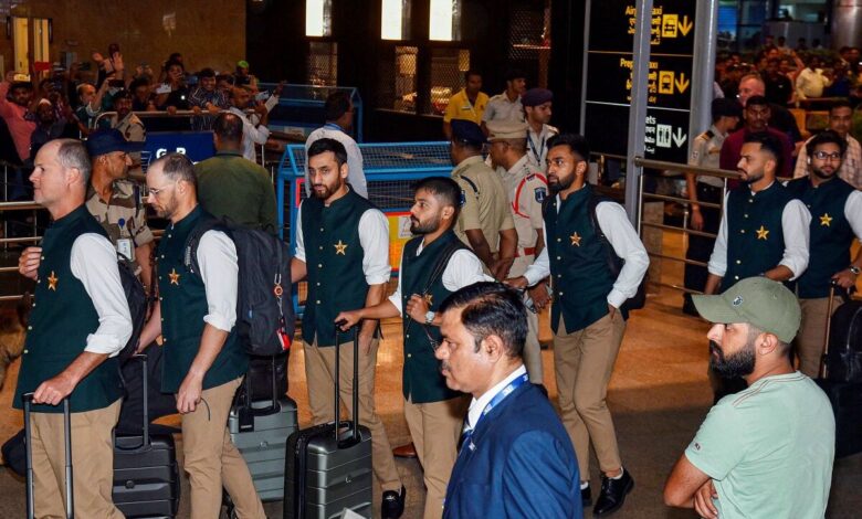 pakistan team at Hyderabad airport