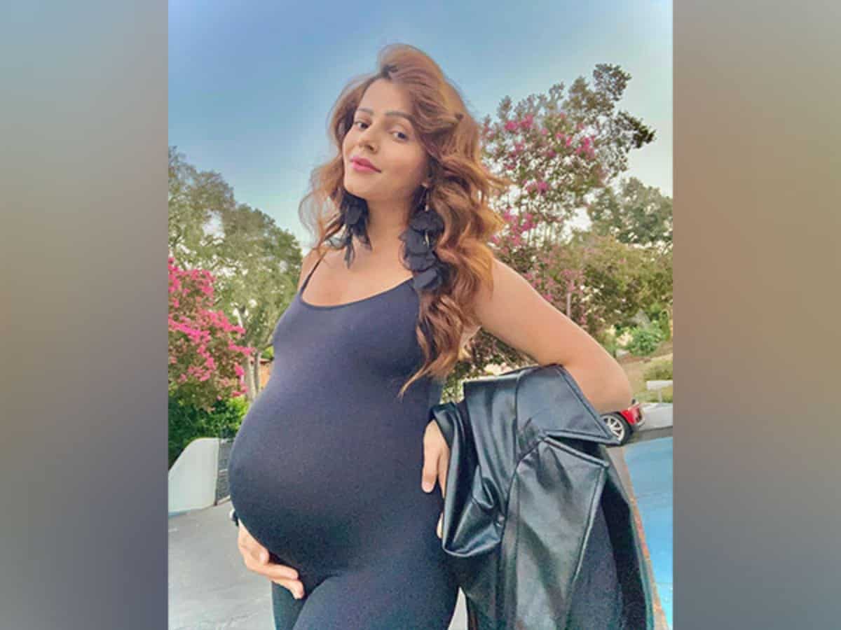 Mom-to-be Rubina Dilaik flaunts her fully grown baby bump