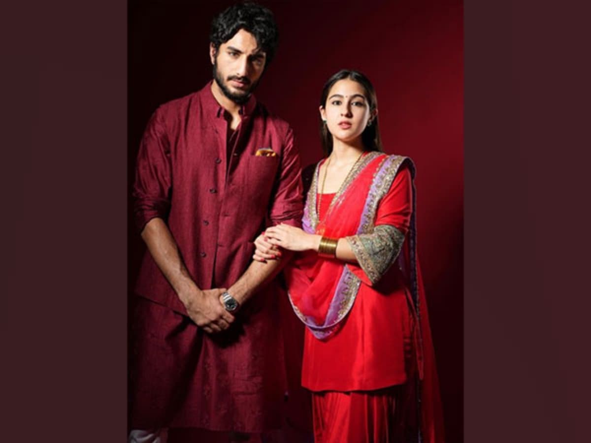 Sara, Ibrahim paint town red with royal pics on Ganesh Chaturthi