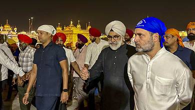 Rahul Gandhi at Golden Temple