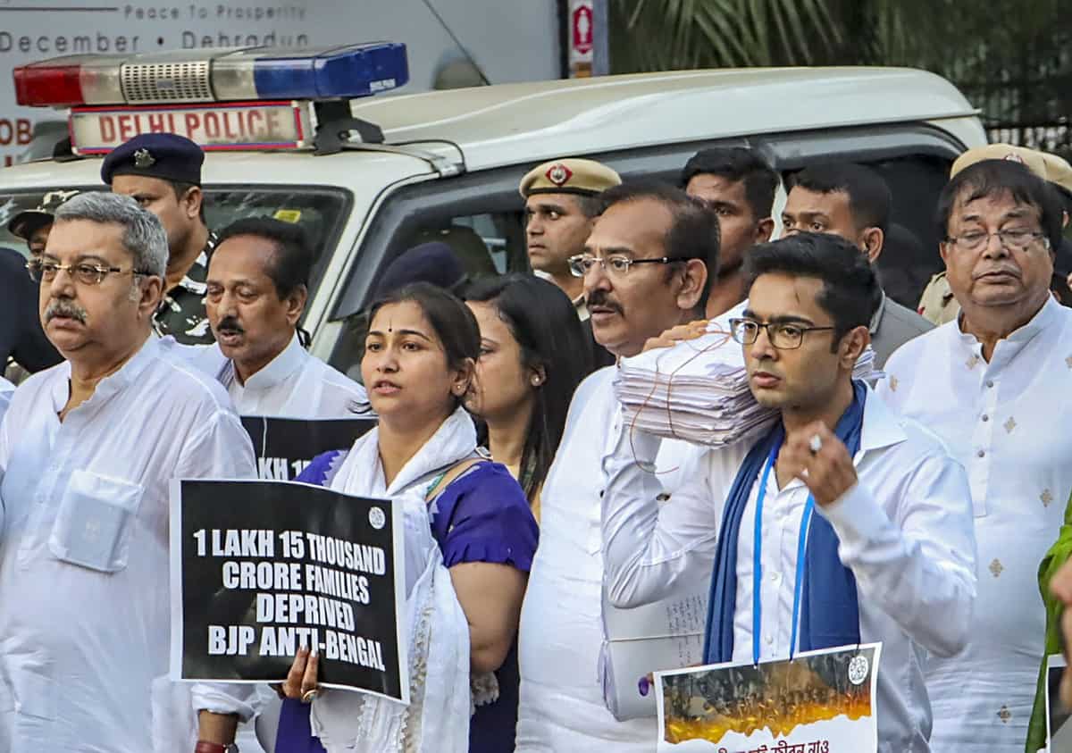 TMC protest over MGNREGA funds in Delhi