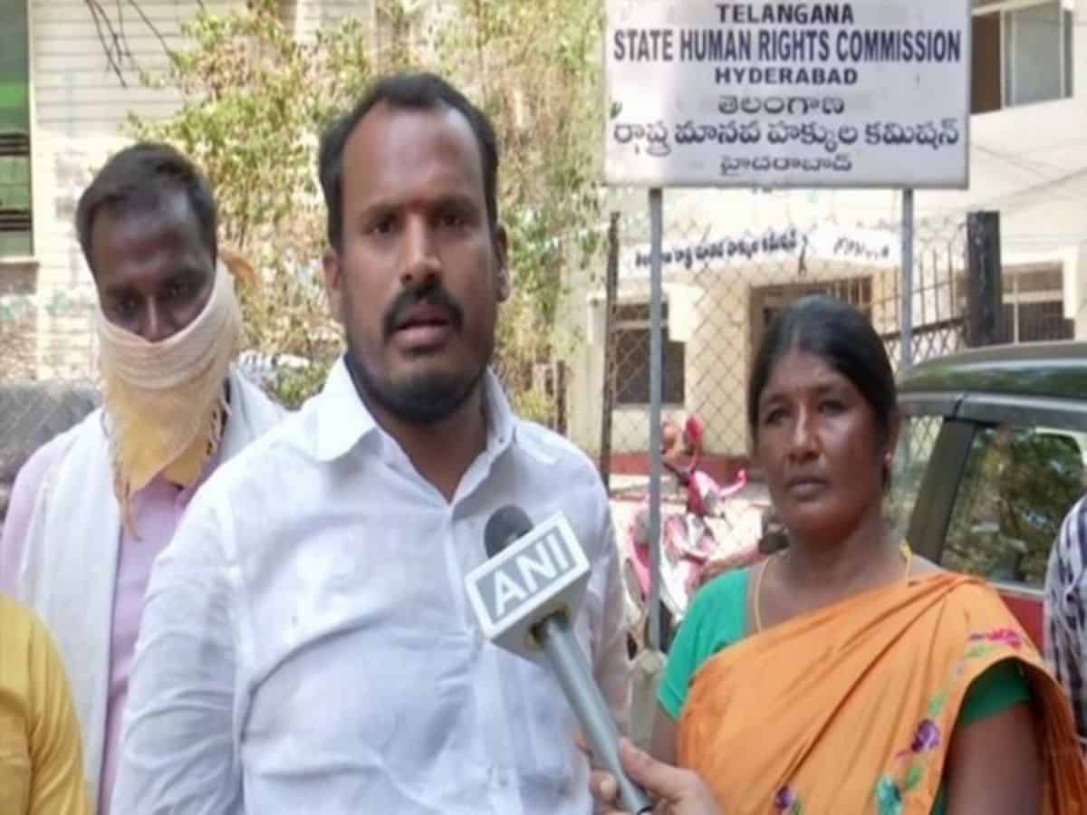 Telangana: BC leaders complain over alleged violence by police at suicide victim's house