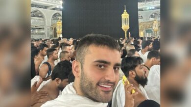 CZN Burak performs Umrah with his mother, shares pics & request followers..