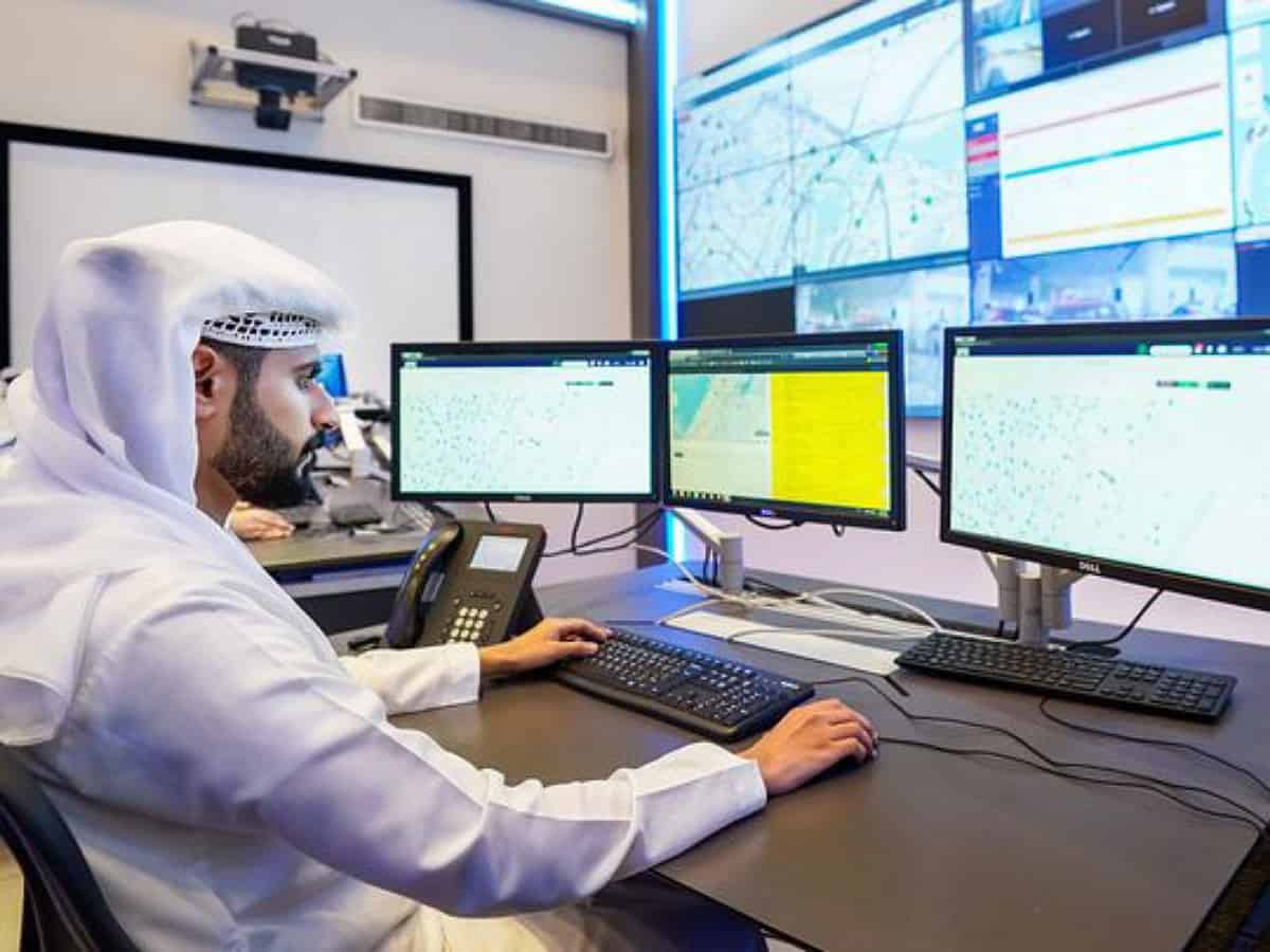 Dubai uses AI to monitor 7,200 vehicles, 14,500 drivers