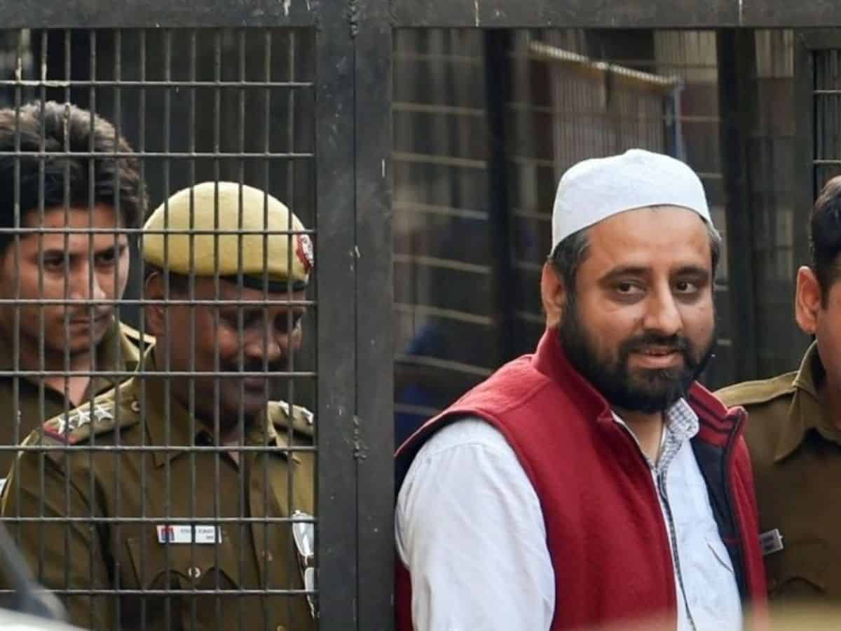 ED raids AAP's Delhi MLA Amanatullah Khan in money-laundering probe