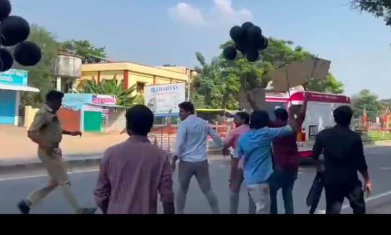 Watch: BRS supports try to block Amit Shah's convoy in Telangana